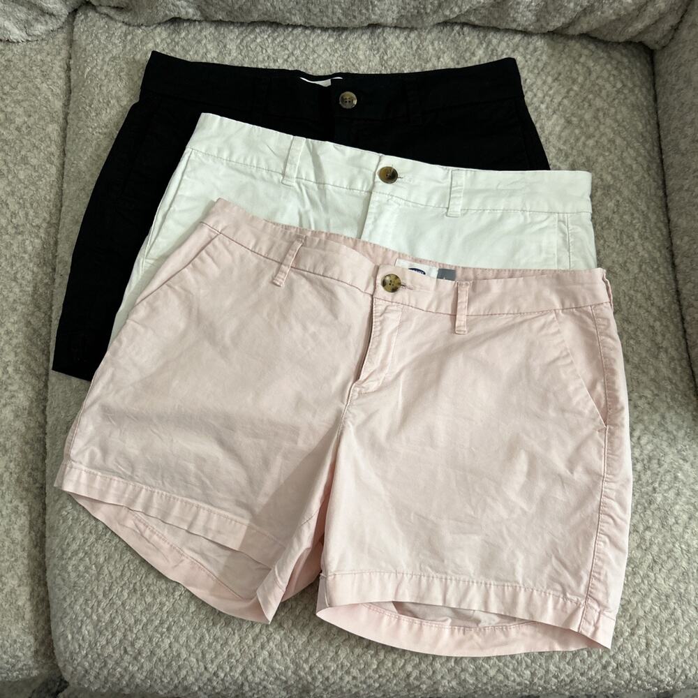 Old Navy Women's Everyday Shorts Chino Flat Front Size 6 Black White Pink 3 Pair